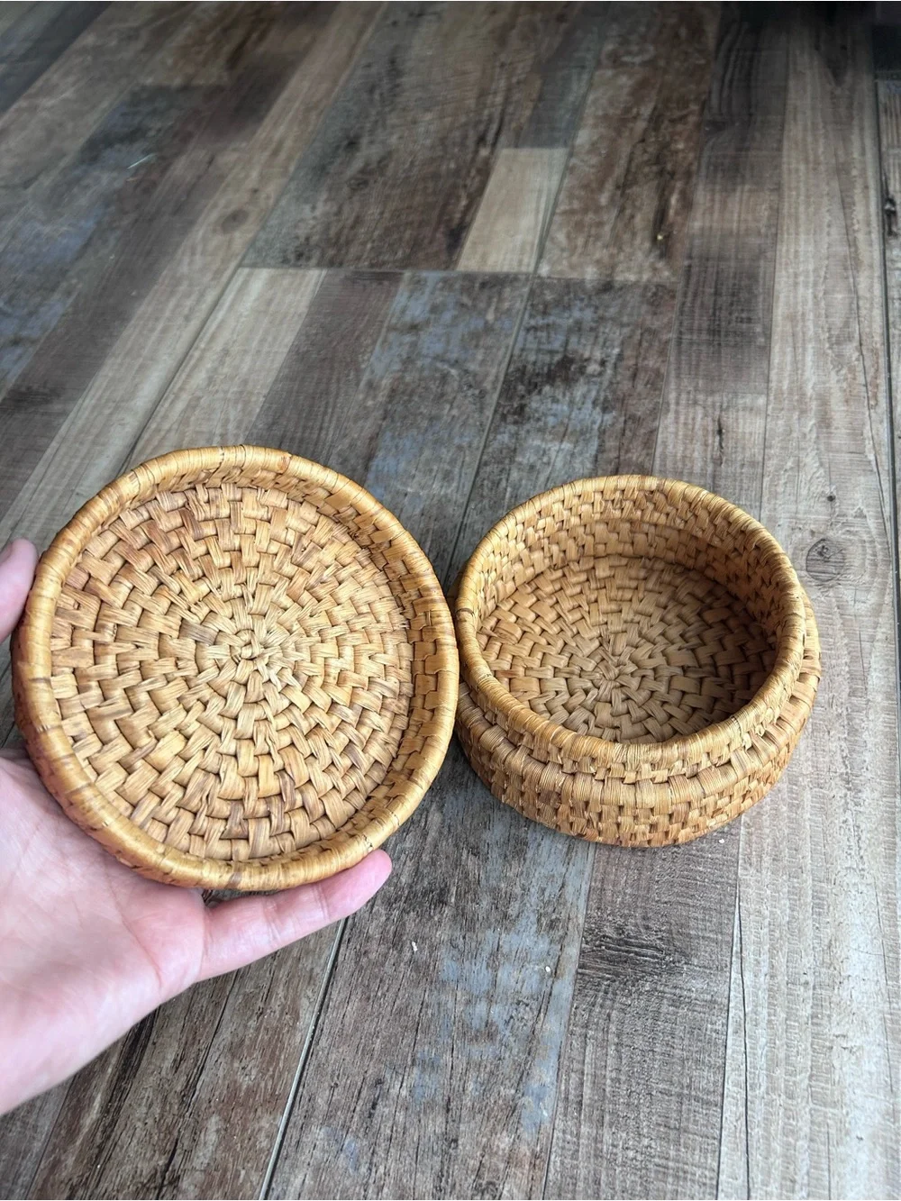 Handwoven Round Trinket Basket - Natural Tan